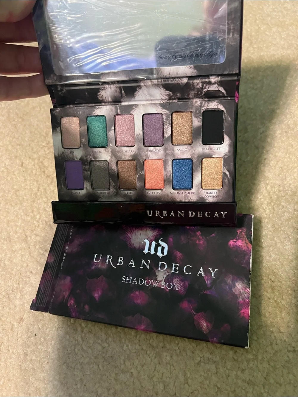 Urban Decay Vice Iridescent Black & Holographic Eyeshadow Palette with Pouch